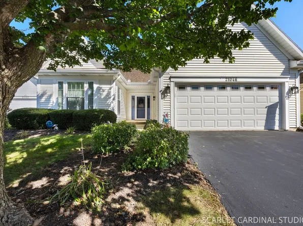 21046 W Walnut Ln, Plainfield, IL 60544