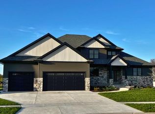 4878 Prairie School Dr, Oneida, WI 54155