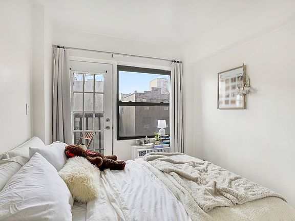 3rd image of 200 Bowery APT 7E