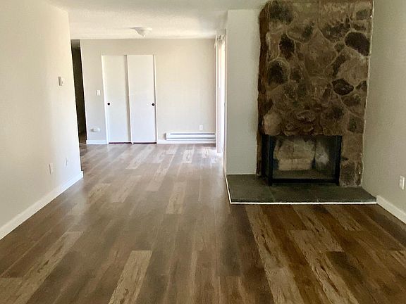 3rd image of 1315 K St NE #1317