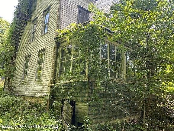 5th image of 609 Green Lake Road