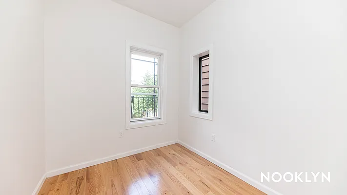 Rented by Nooklyn NYC LLC | media 7
