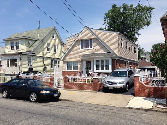1st image of 9411 212th Pl