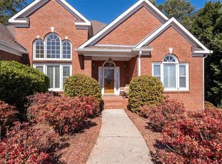 1175 Lewis Ridge Cir, Lawrenceville, GA 30045
