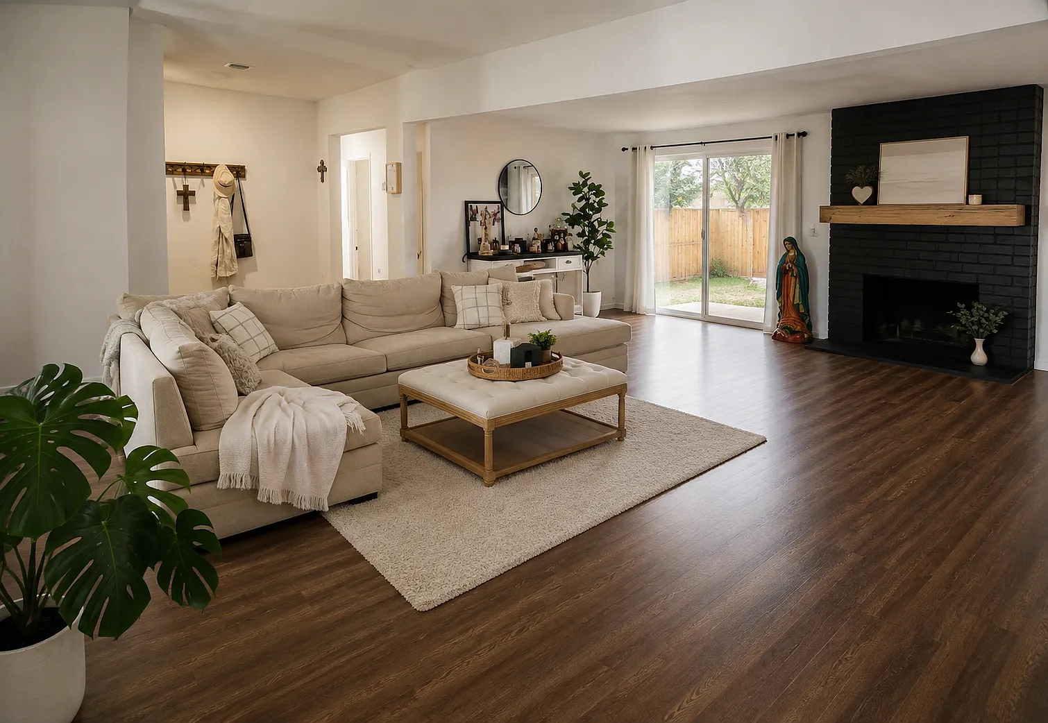4 bed, 2176 sqft, $3,299 — Photo 3