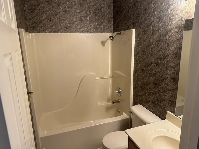 3915 Ledbetter Dr — Photo 4