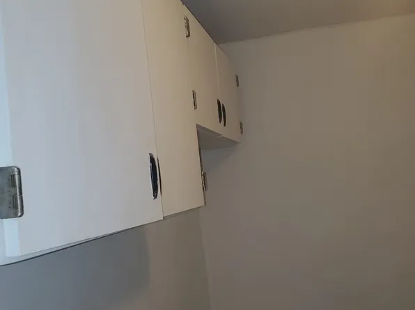 2142 S Garfield Dr, Indianapolis, IN 46203