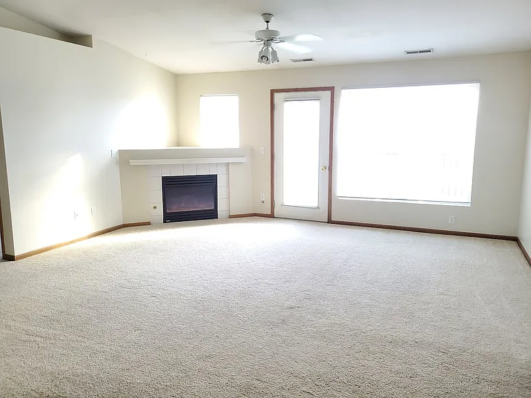 1230 Murray St NE #10 — Photo 5