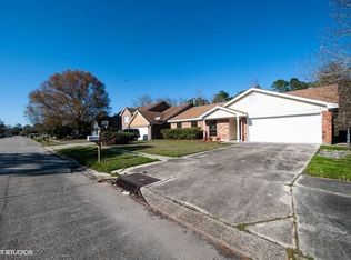 1821 Kings Row, Slidell, LA 70461