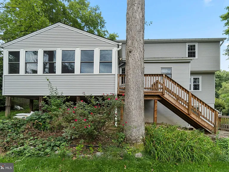 9707 Rossetti Ct — Photo 33