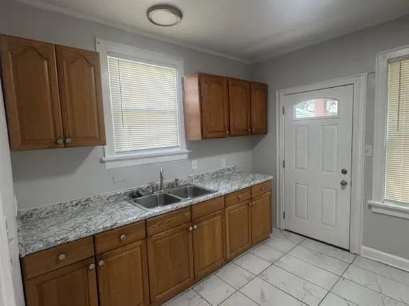 1421 Carolina Ave, Cincinnati, OH 45237