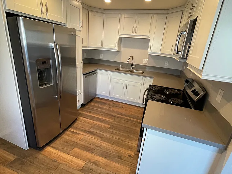 123 Melody Ln — Photo 2