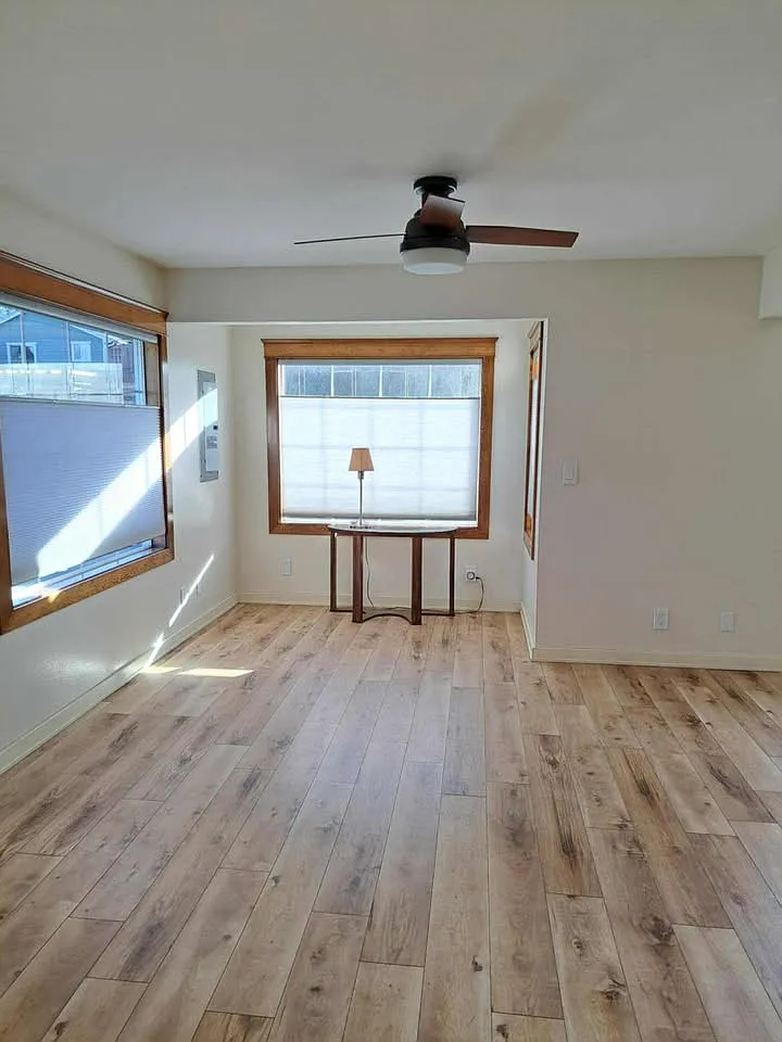 3 bed, $2,000 — Photo 1