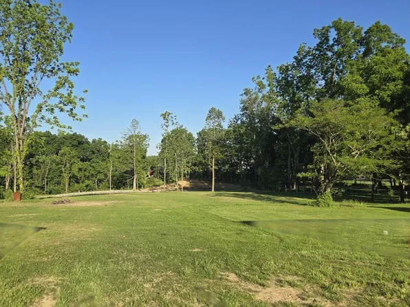650 Pleasant Grove Rd, Zanesville, OH 43701