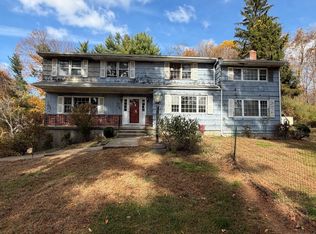 22 Beaver Brook Rd, Ridgefield, CT 06877