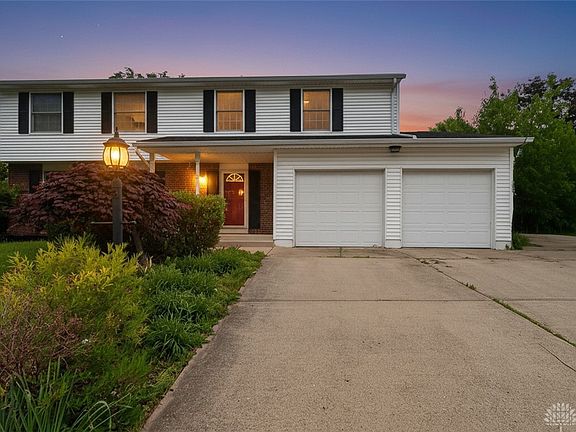 2nd image of 5051 Strathaven Dr