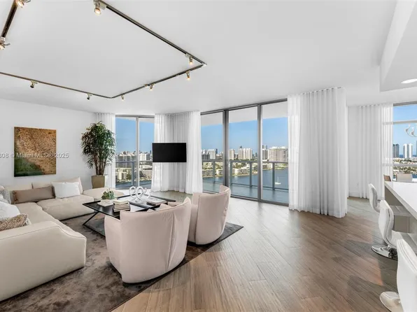 17301 Biscayne Blvd APT 2210, Aventura, FL 33160