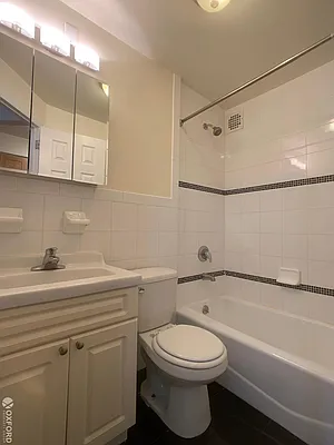 Rented by Oxford Property Group | media 4