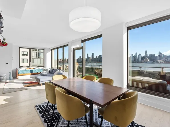 9 Avenue At Port Imperial image 6 of 27