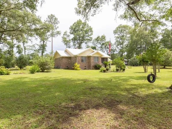 310 NE Dusty Miller Ave, Madison, FL 32340