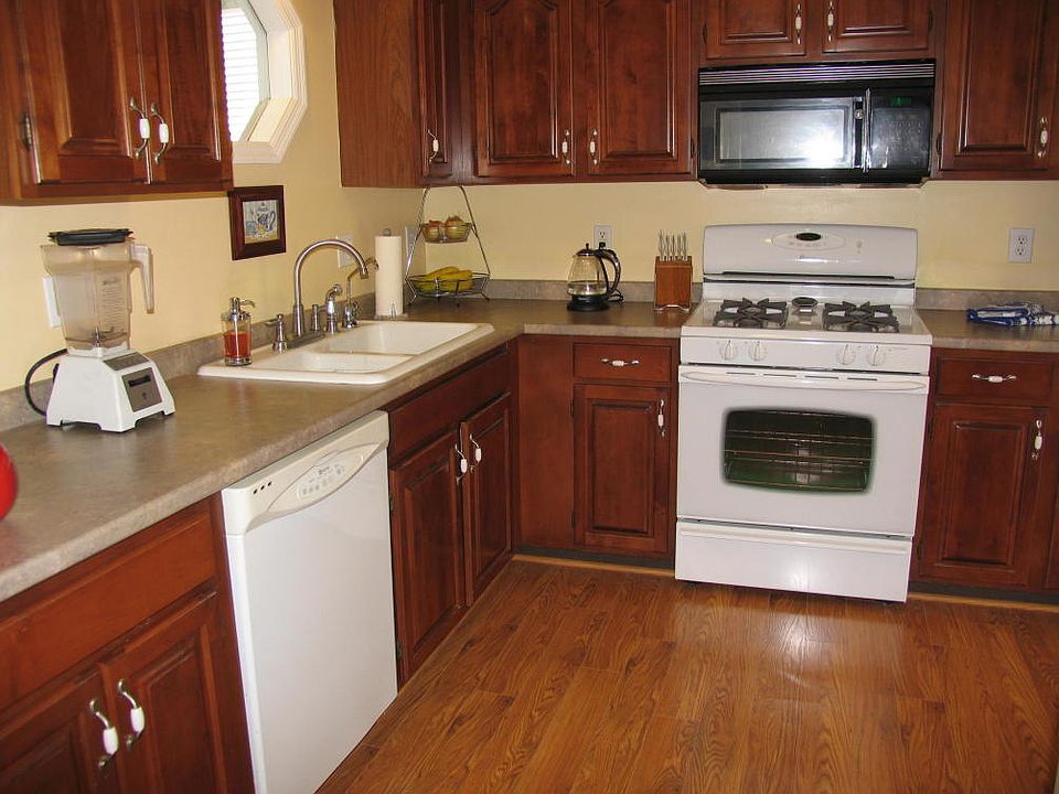 1st image of 8611 Savannah Ct
