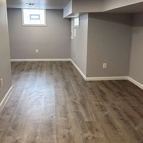 576 E Herman St — Photo 1
