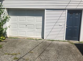 96 Portland Ave, Redding, CT 06896