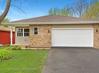 1394 Gardina Vis, Crystal Lake, IL 60014