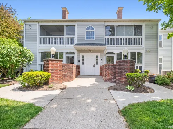 1139 Curzon Ct APT 203, Howell, MI 48843