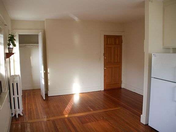 5th image of 451 Orange St APT 3