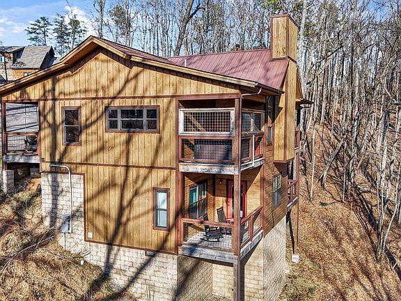 4th image of 2529 Mountain Holly Way