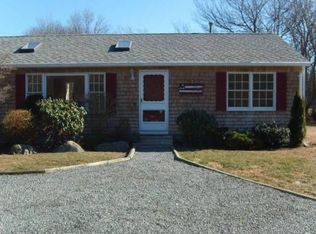 24 Ponagansett Pkwy, Narragansett, RI 02882