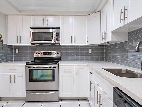 4th image of 9735 NW 52nd St Floor 212-2