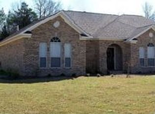 1057 Blake Dr, New Albany, MS 38652