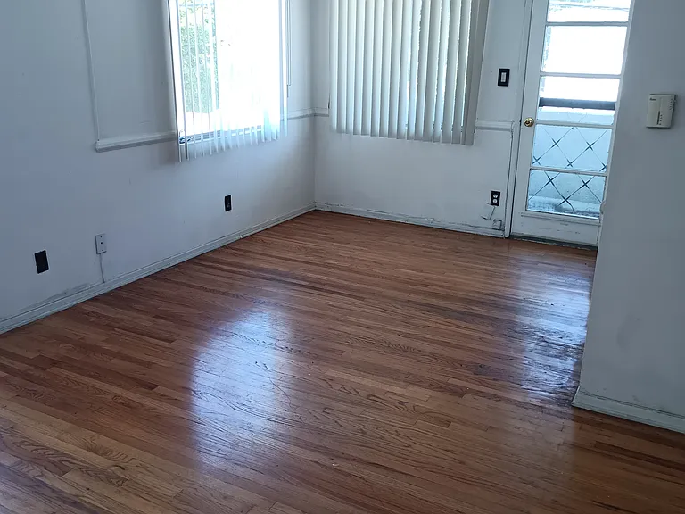 848 S Sherbourne Dr #6 — Photo 6