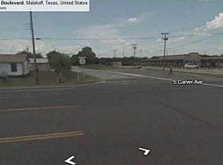 502 W Royall Blvd, Malakoff, TX 75148
