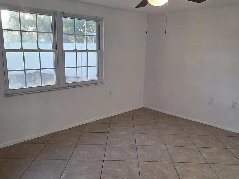 9125 Hunt Club Ln — Photo 13