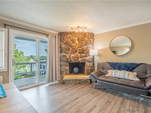 91 Wheel House Cir #17, Lake Ozark, MO 65049