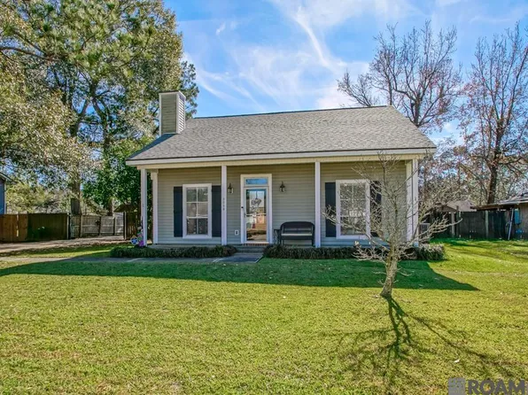 8856 Evening Shadow Dr, Denham Springs, LA 70726