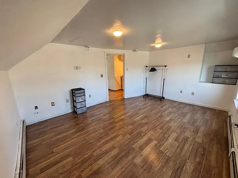 658 Main Rd N #2 — Photo 8