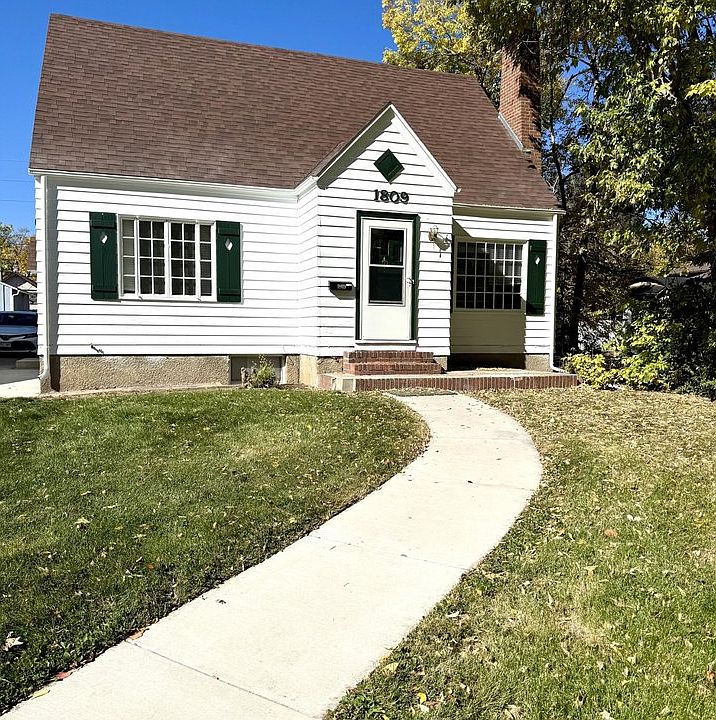 1st image of 1809 10th Ave