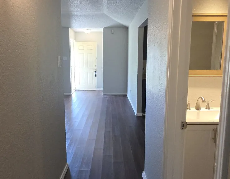 6719 Loma Vista Dr — Photo 2