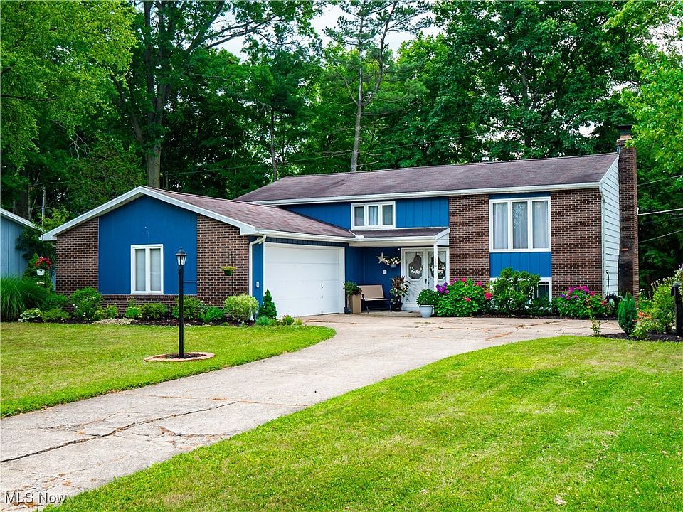 1st image of 116 Woodcrest Ct