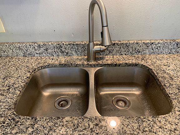 5th image of 2534-2536 E College Ave