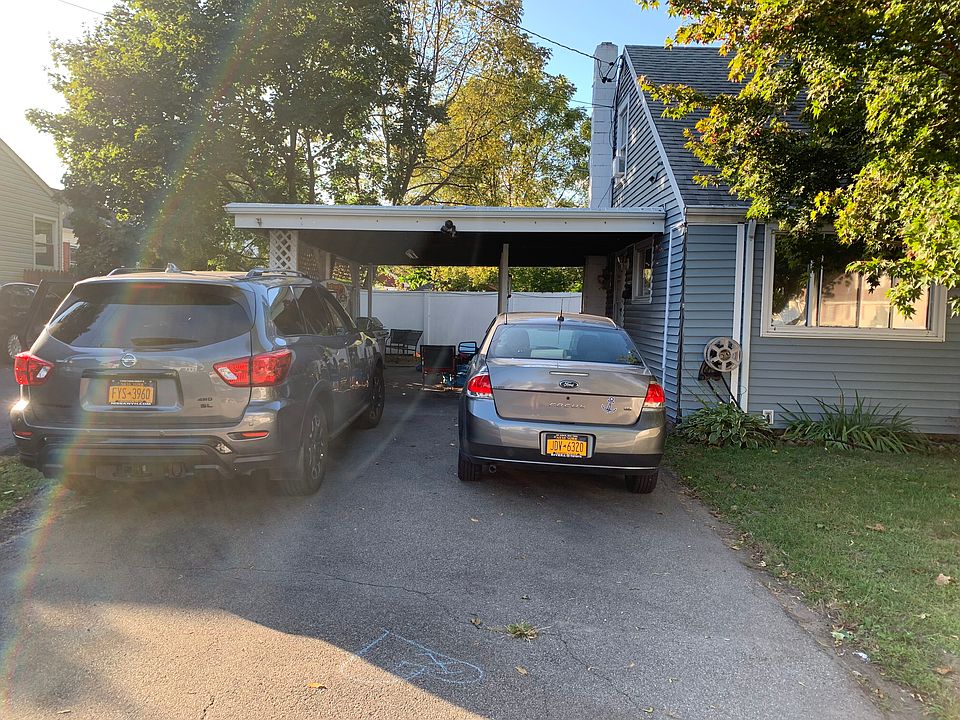 2nd image of 37 Kings Ferry Rd