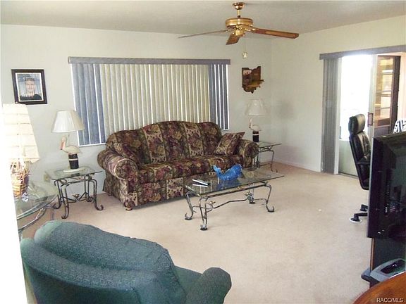 5th image of 3605 N Honeylocust Dr
