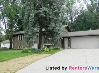 744 10th Ave SE, Forest Lake, MN 55025