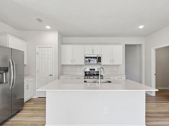 4th image of 186 Pritchard Dr