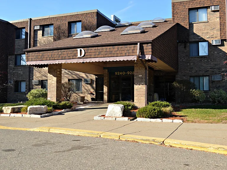 Welcome home to Woodland North Apartments!