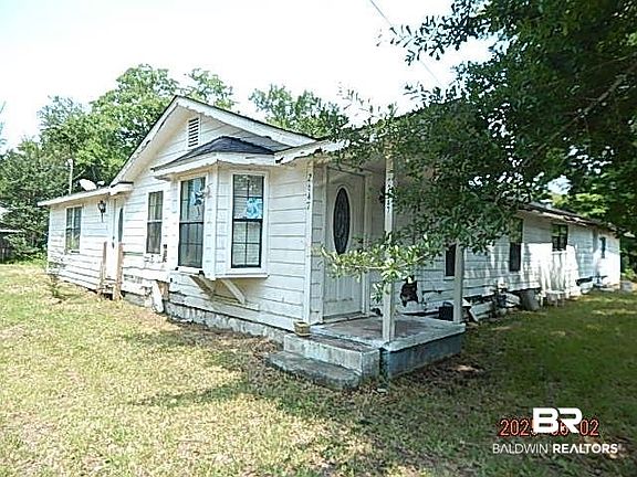 2nd image of 2647 Banks Ave